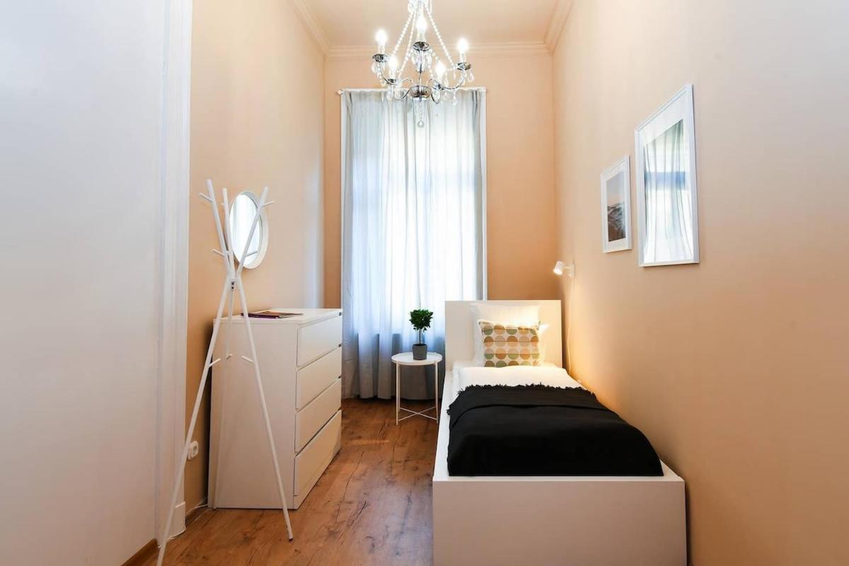 Very Central Very Spacious New Home Budapest Exteriör bild