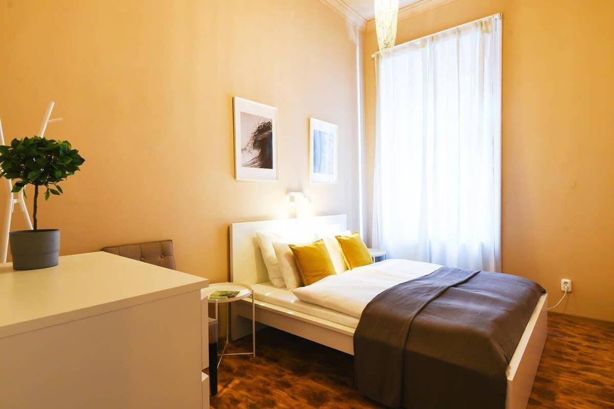 Very Central Very Spacious New Home Budapest Exteriör bild