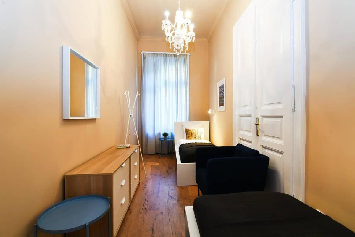 Very Central Very Spacious New Home Budapest Exteriör bild